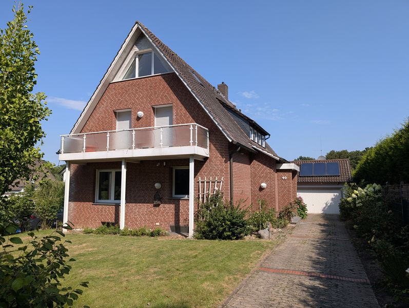 Erstbezug nach Sanierung: Traumhafte Maisonette-Wohnung mit idyllischem Garten am Naturschutzgebiet